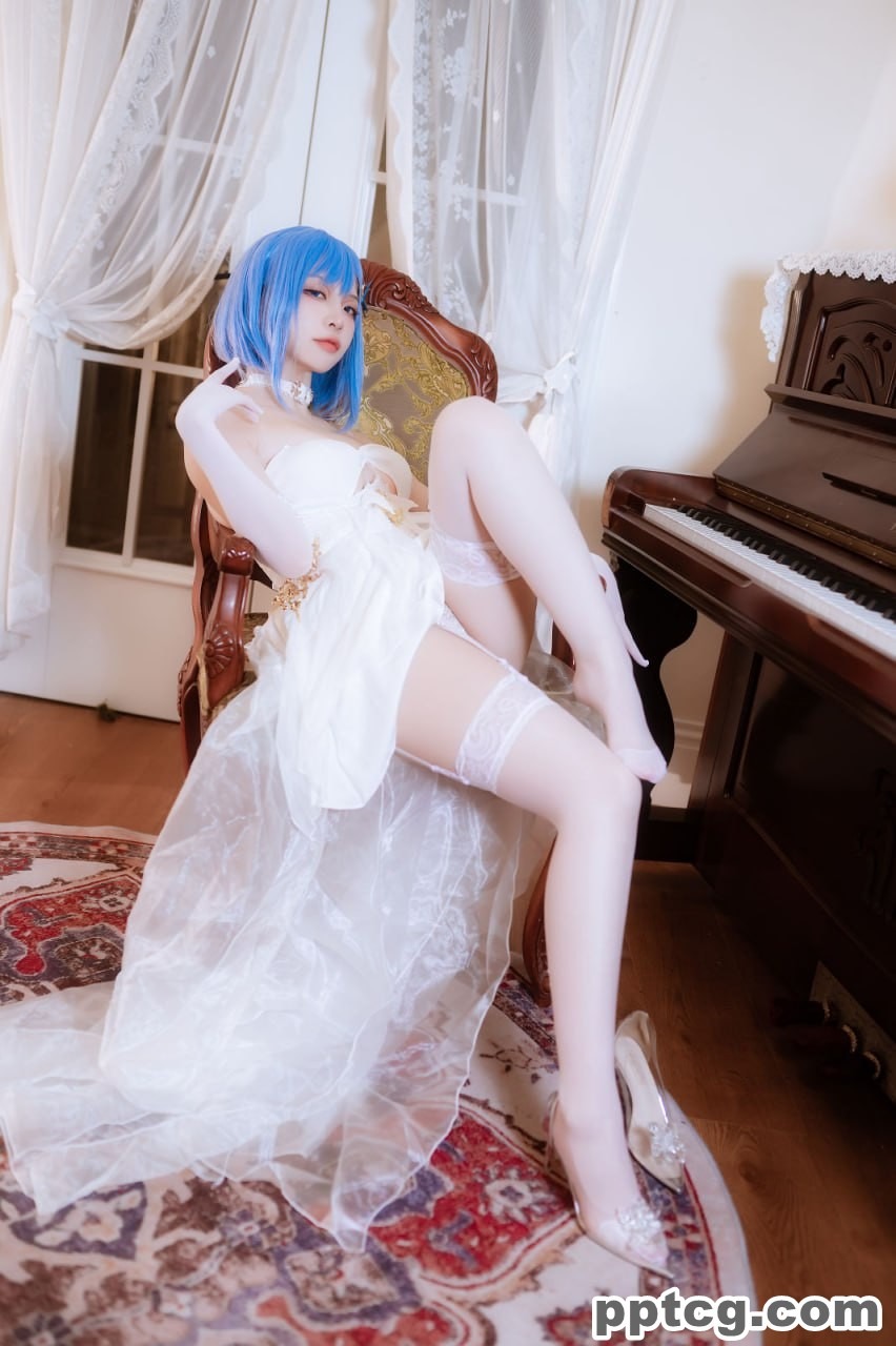 二佐Nisa  恰巴耶夫礼服