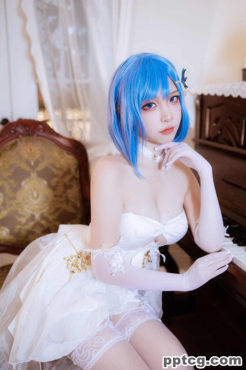 二佐Nisa  恰巴耶夫礼服