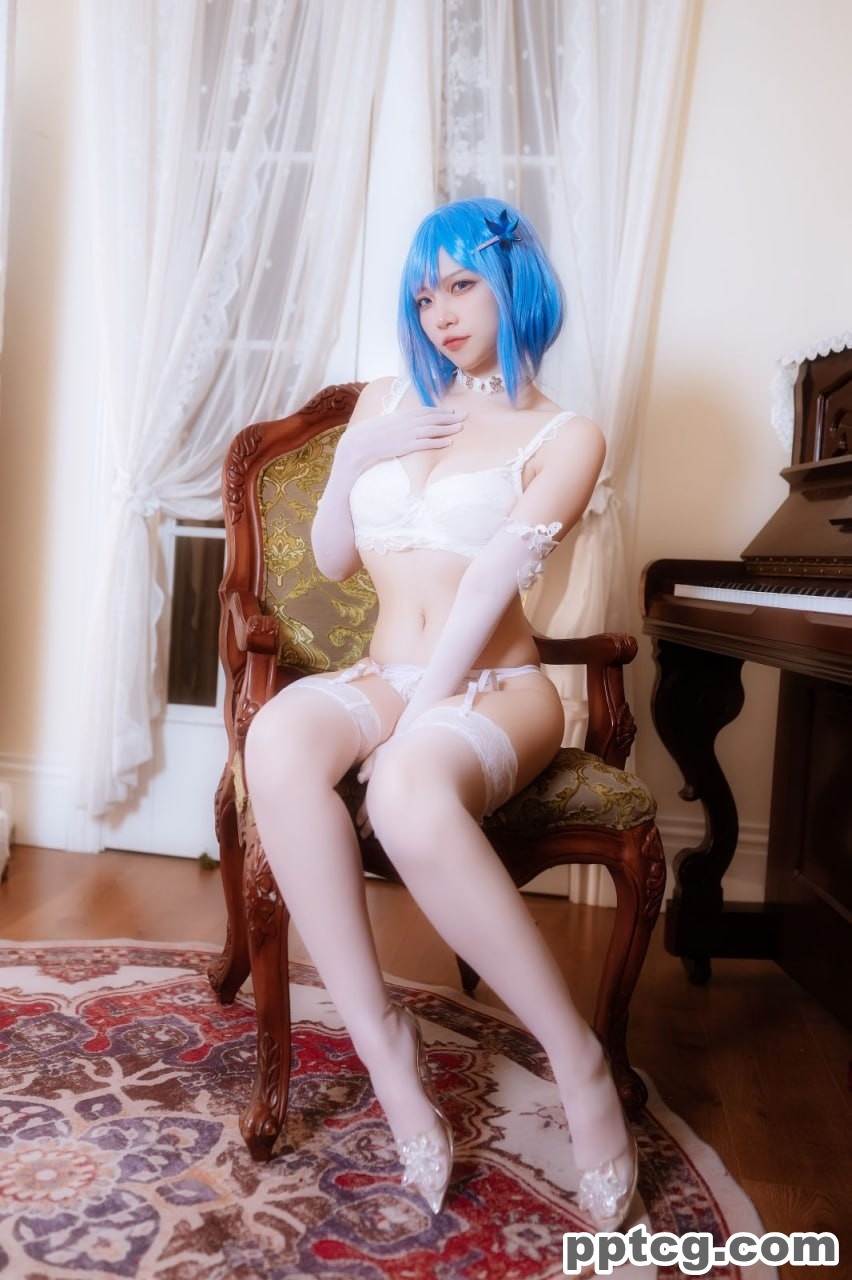 二佐Nisa  恰巴耶夫礼服