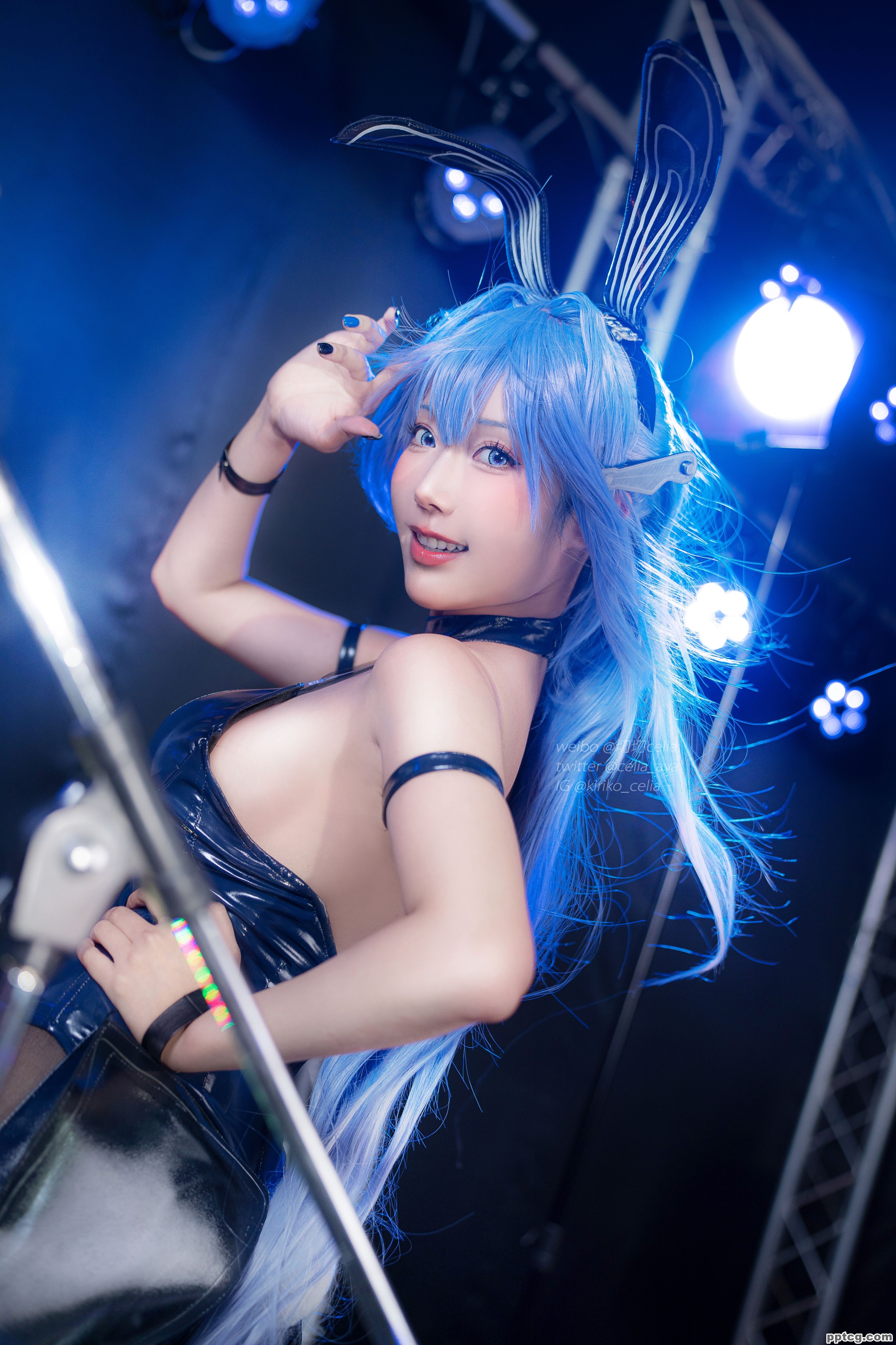 切切celia 花园兔女郎