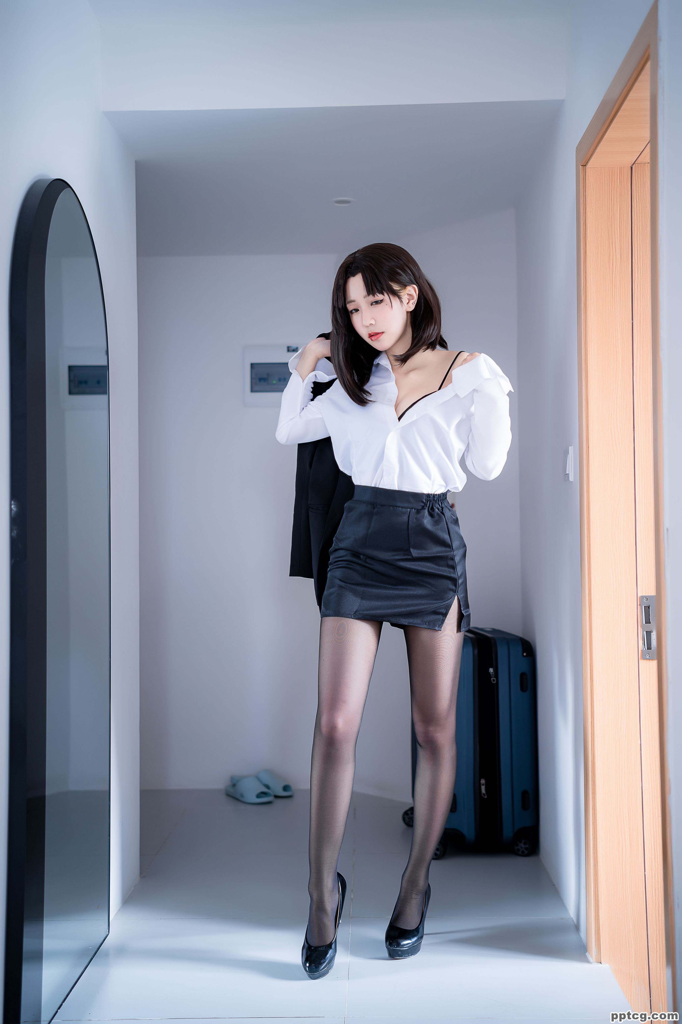 蓝小沂KiKi  OL黑丝