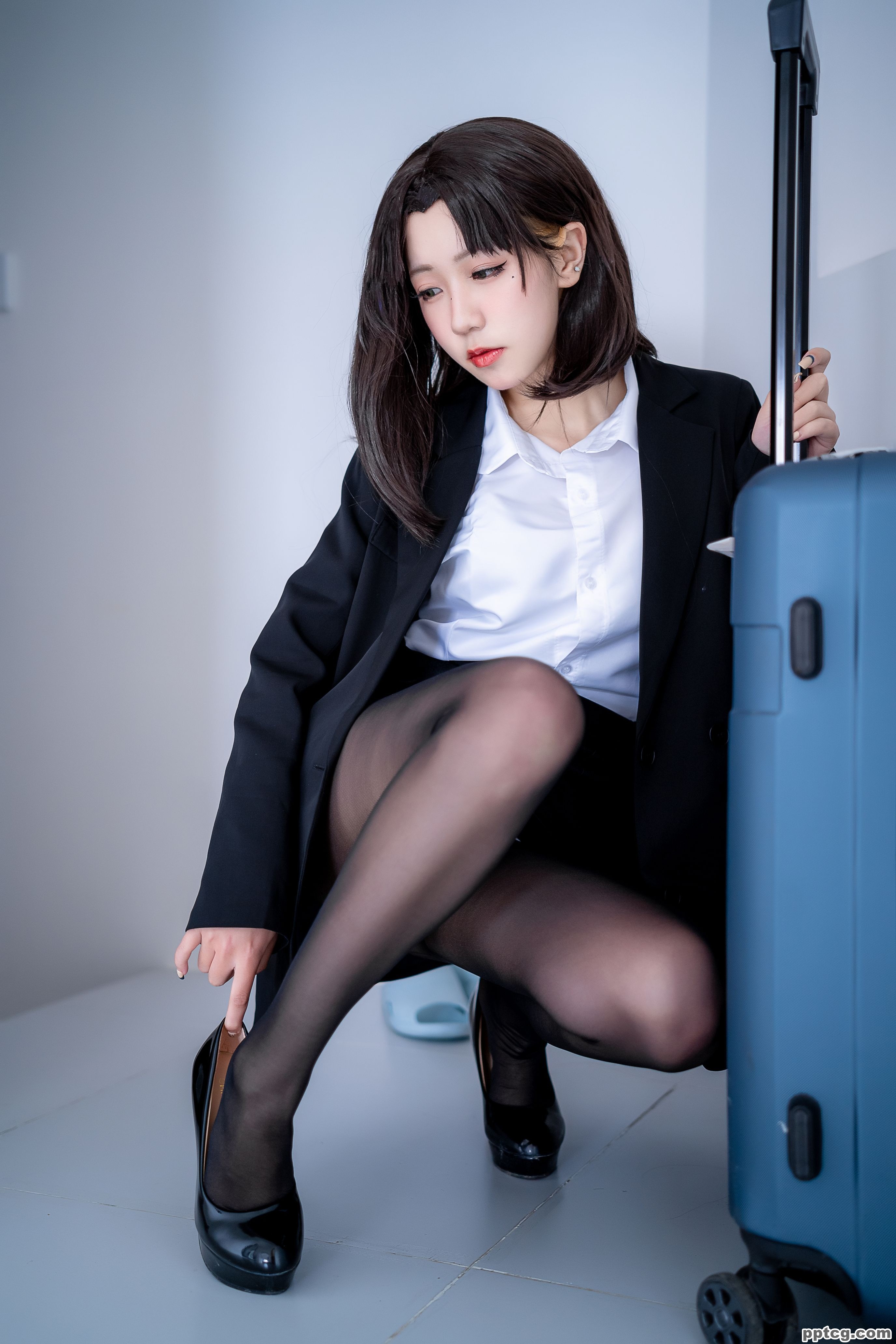 蓝小沂KiKi  OL黑丝