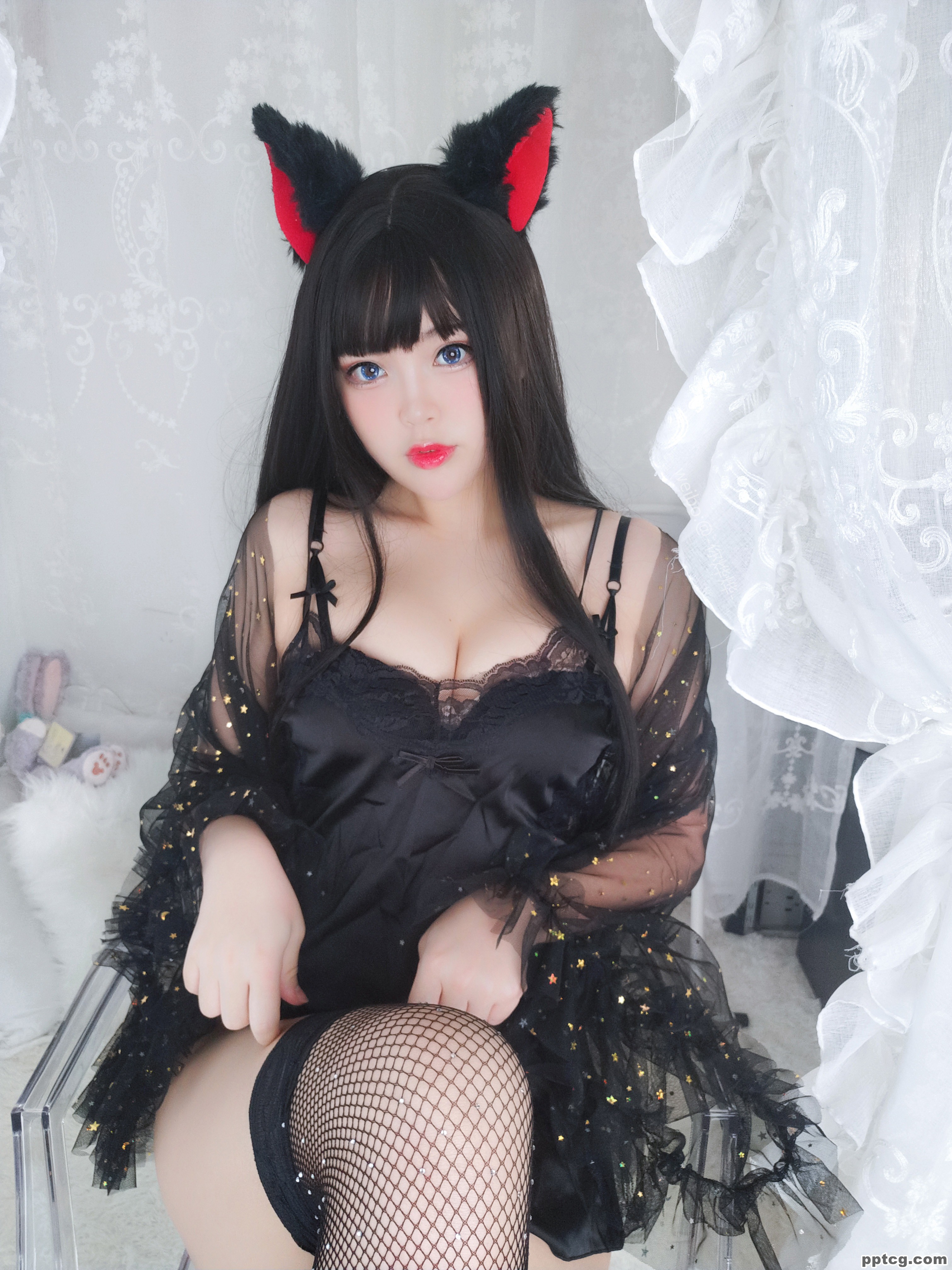 白烨 黑系猫咪少女
