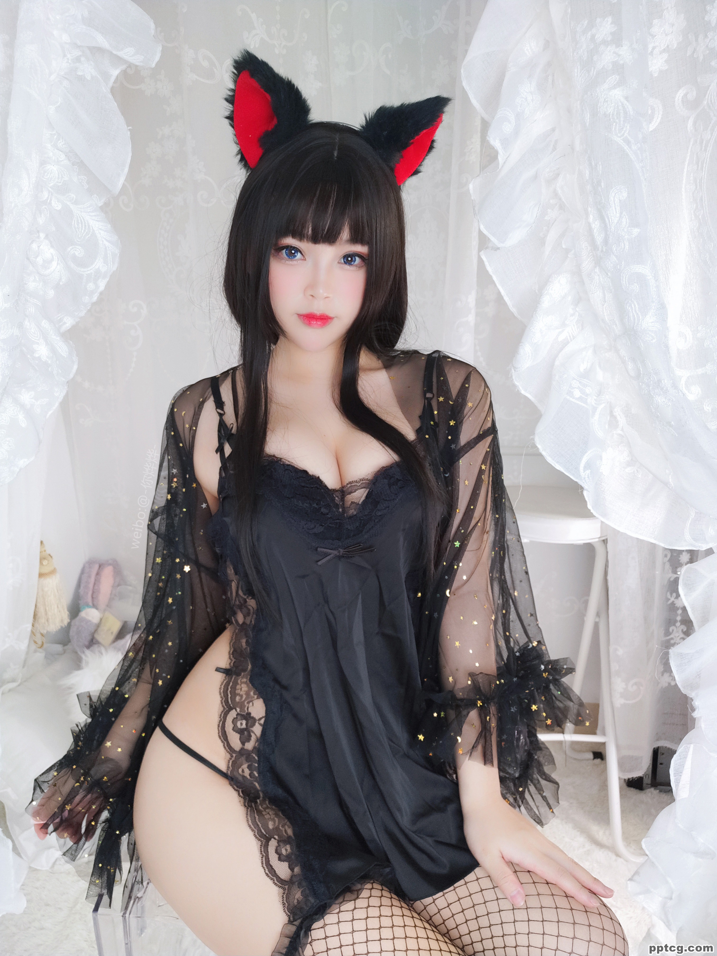 白烨 黑系猫咪少女