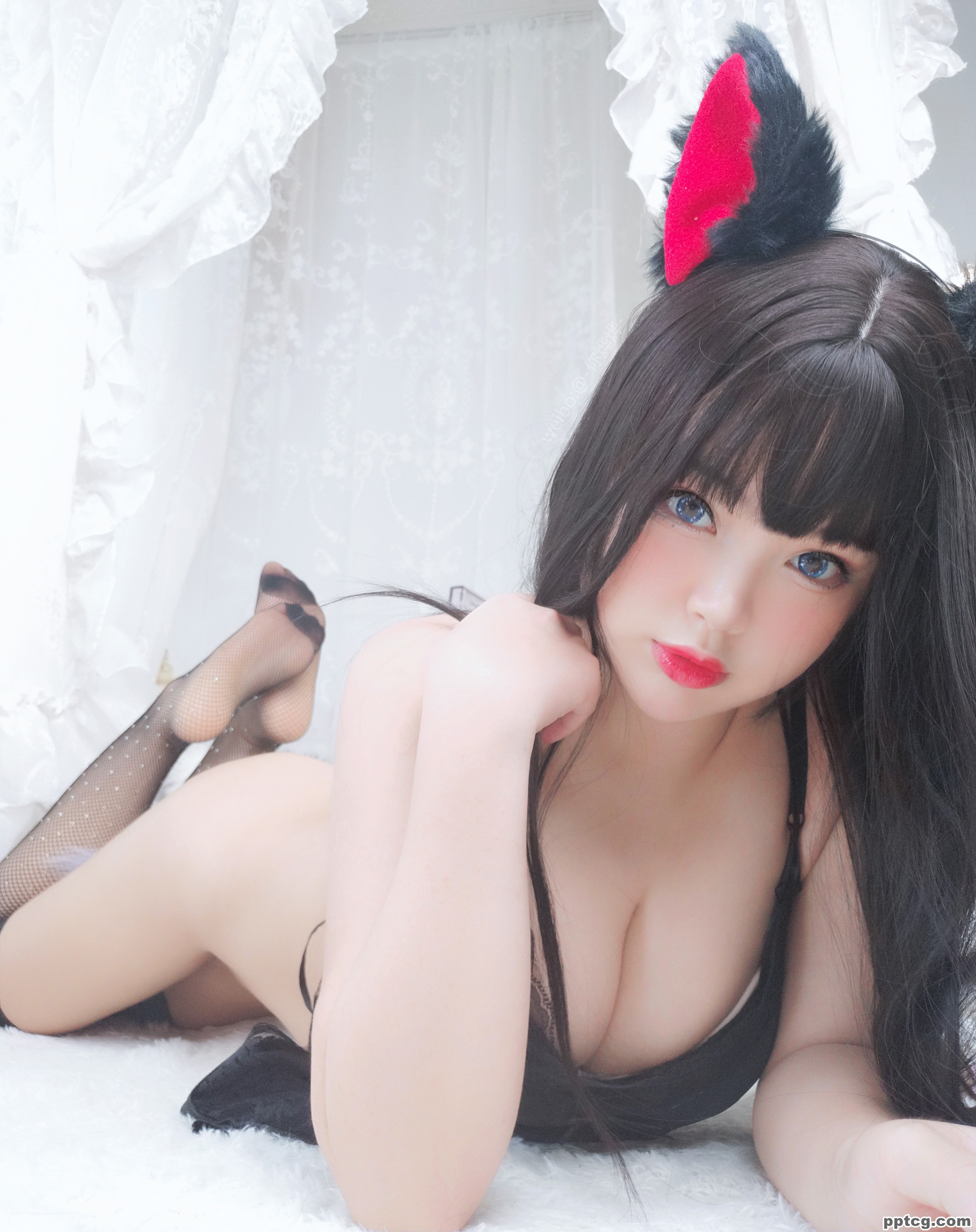 白烨 黑系猫咪少女