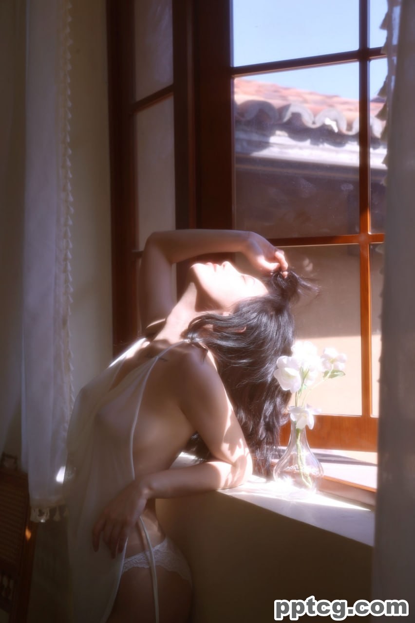 桃良阿宅   椿也