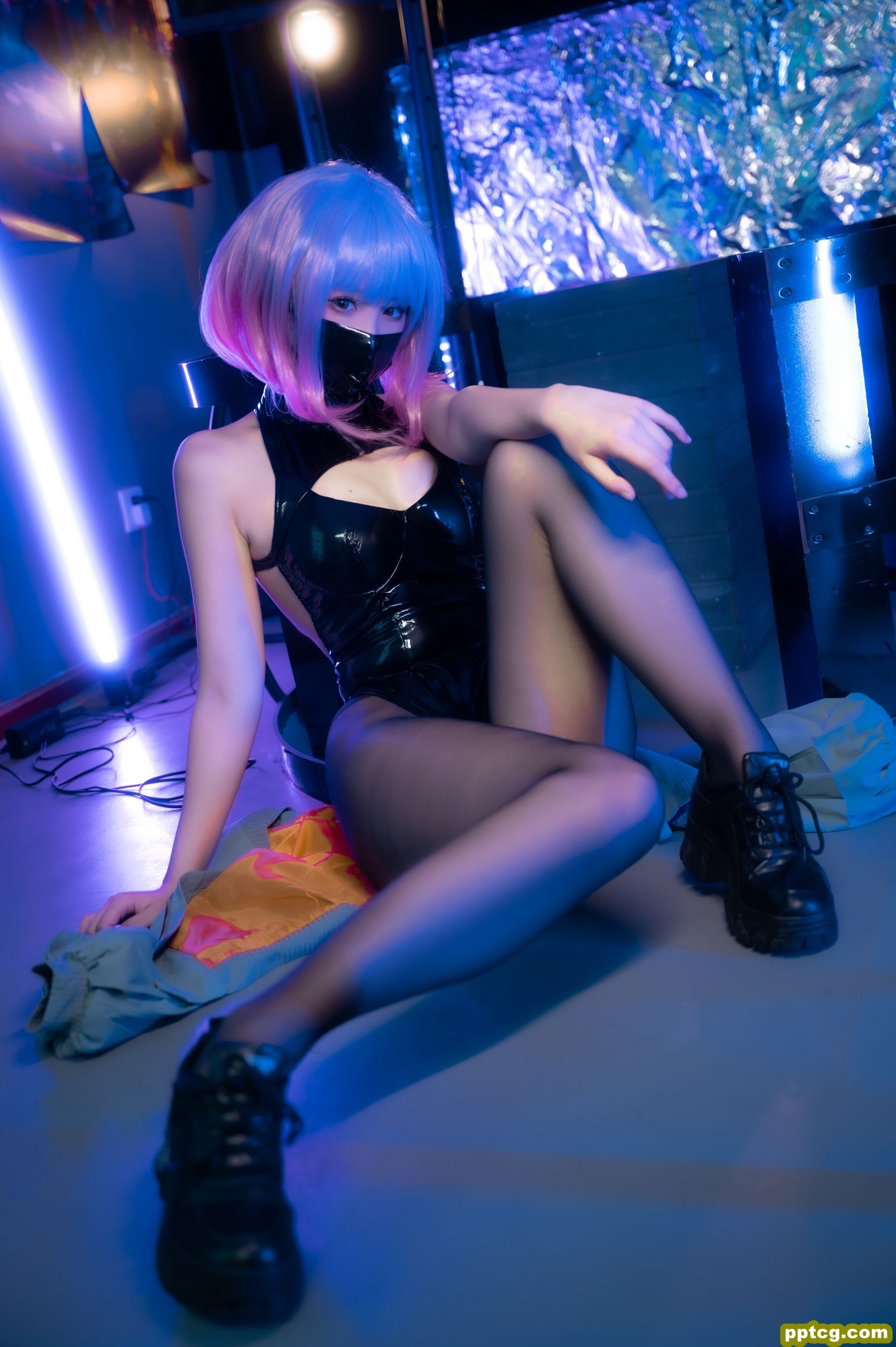 Quan冉有点饿 高叉兔女郎