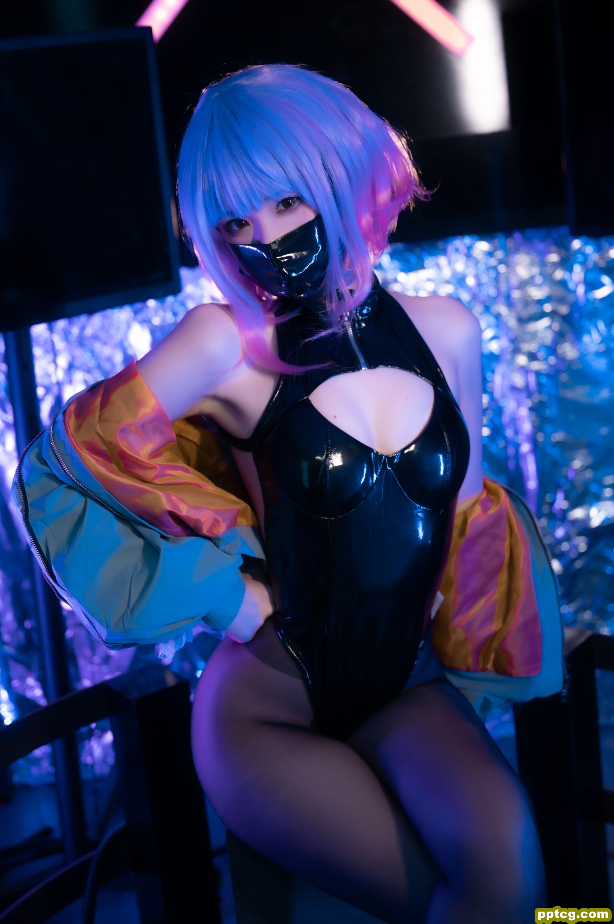 Quan冉有点饿 高叉兔女郎