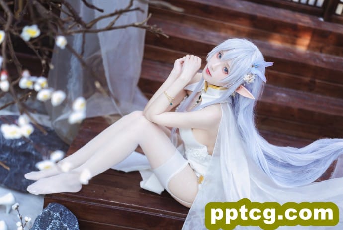 没想到像这样在阁楼上吹着晚风、闻着淡淡的花香，也很惬意呢~-皮皮兔动漫