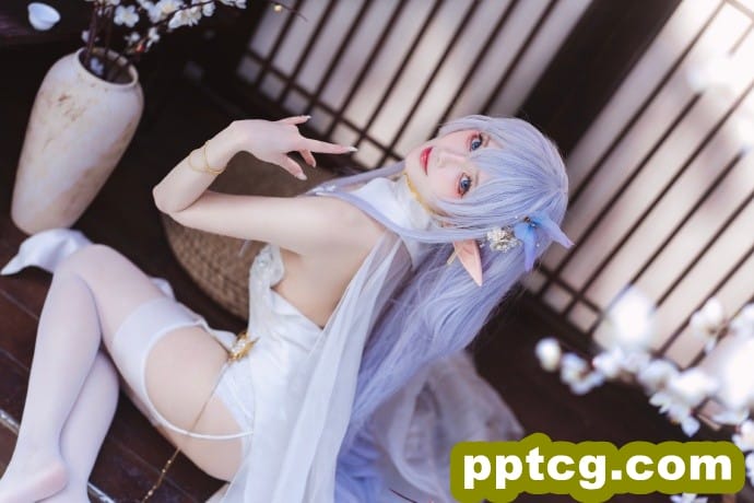 没想到像这样在阁楼上吹着晚风、闻着淡淡的花香，也很惬意呢~