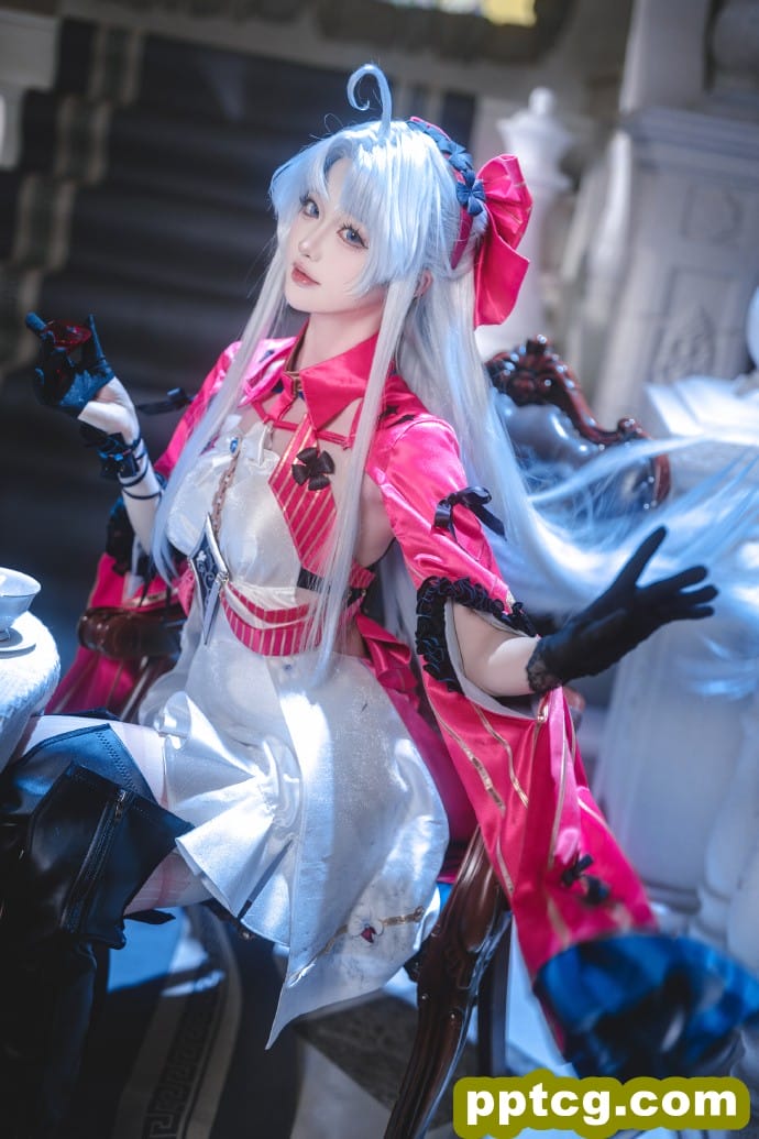 优雅二小姐，击中的是我的心吧。-皮皮兔动漫