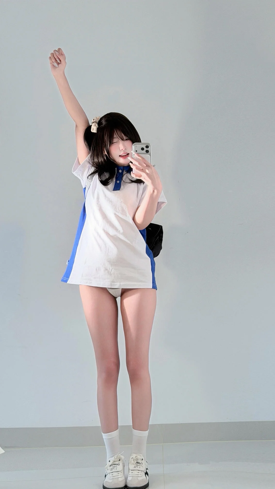 【亚洲萌妹】真宝 – 校服甜妹 写真图集-皮皮兔动漫