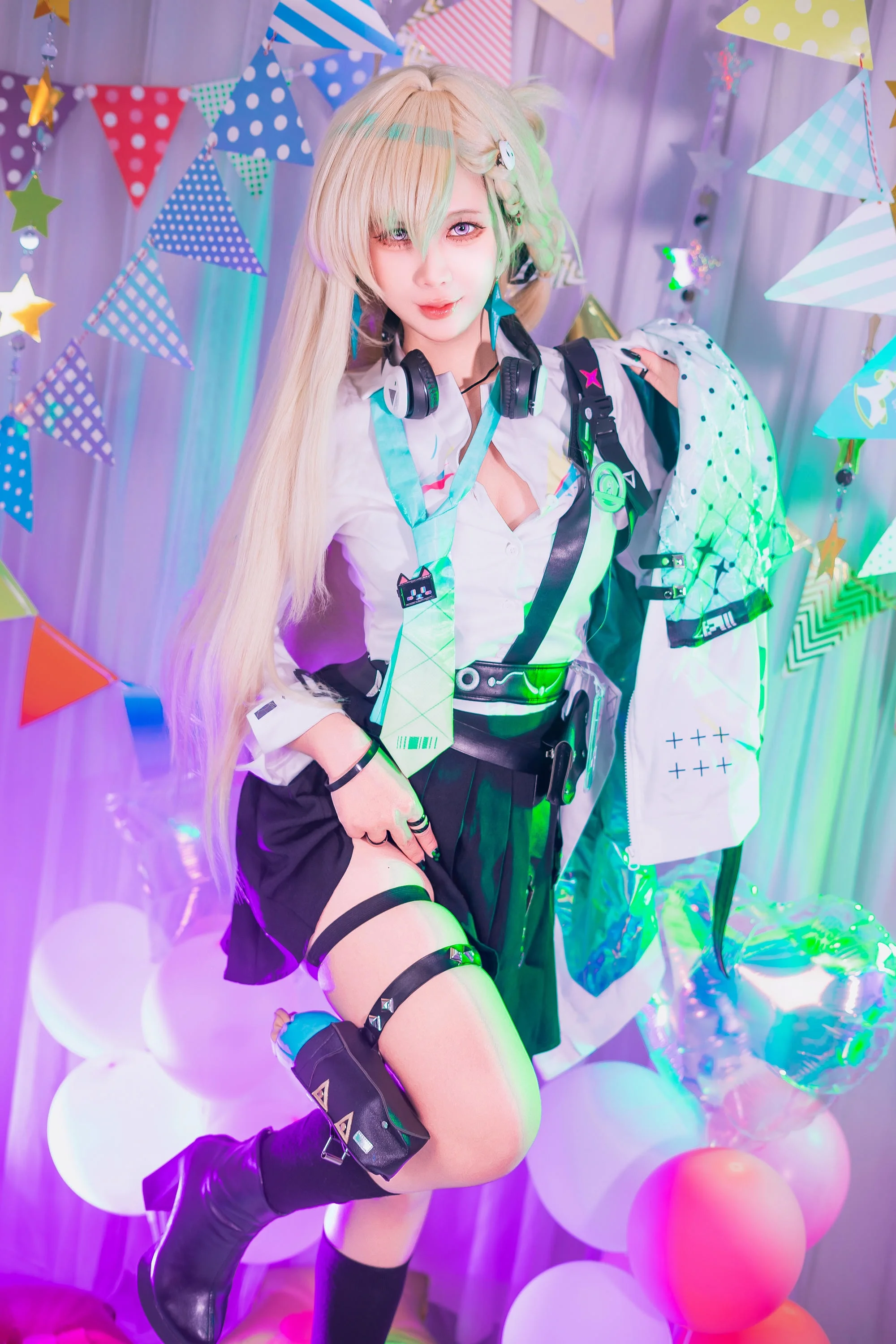 【亚洲萌妹】Pyon - Lynae Wuthering Waves 写真图集-皮皮兔动漫