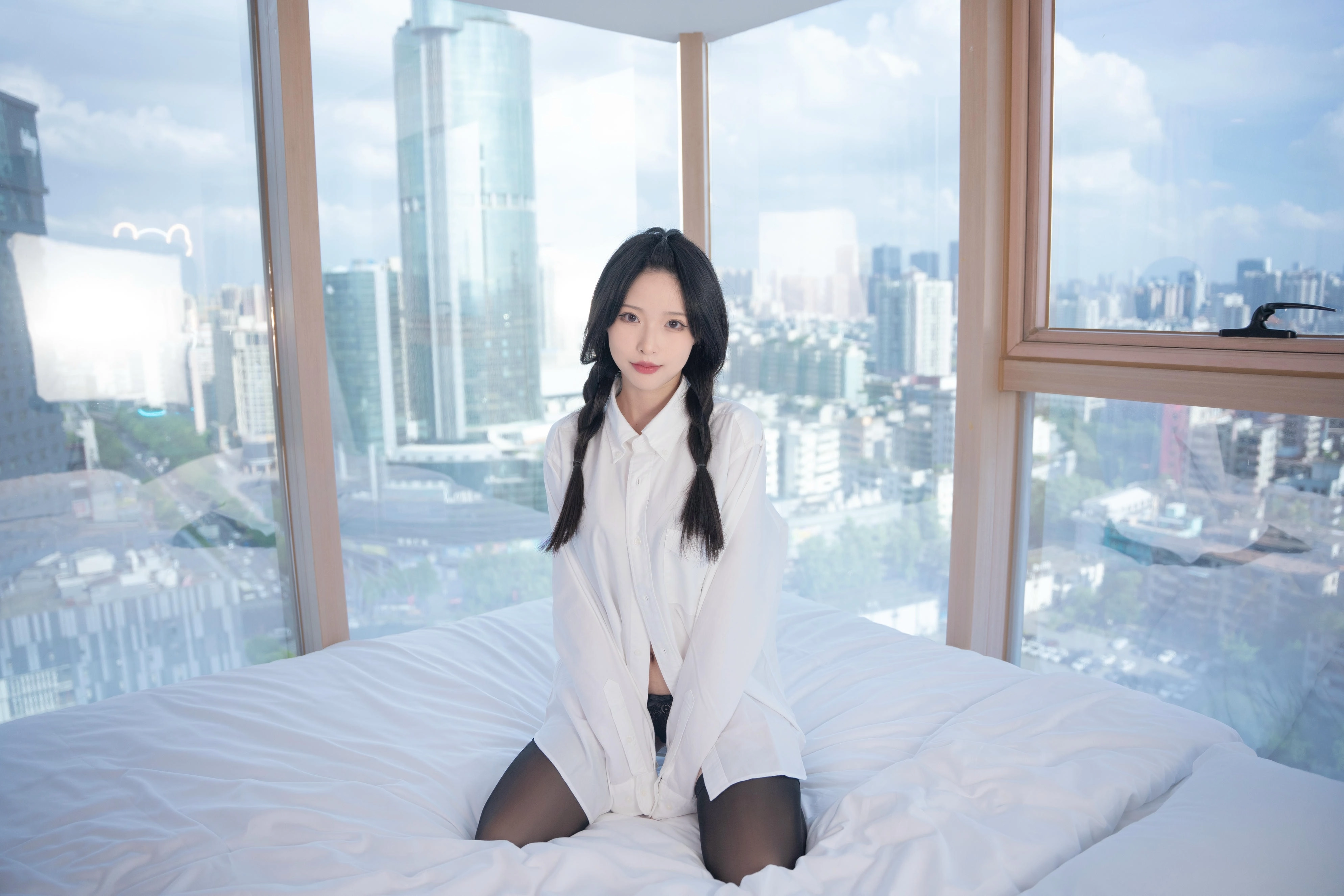 清水由乃 - 衬衣