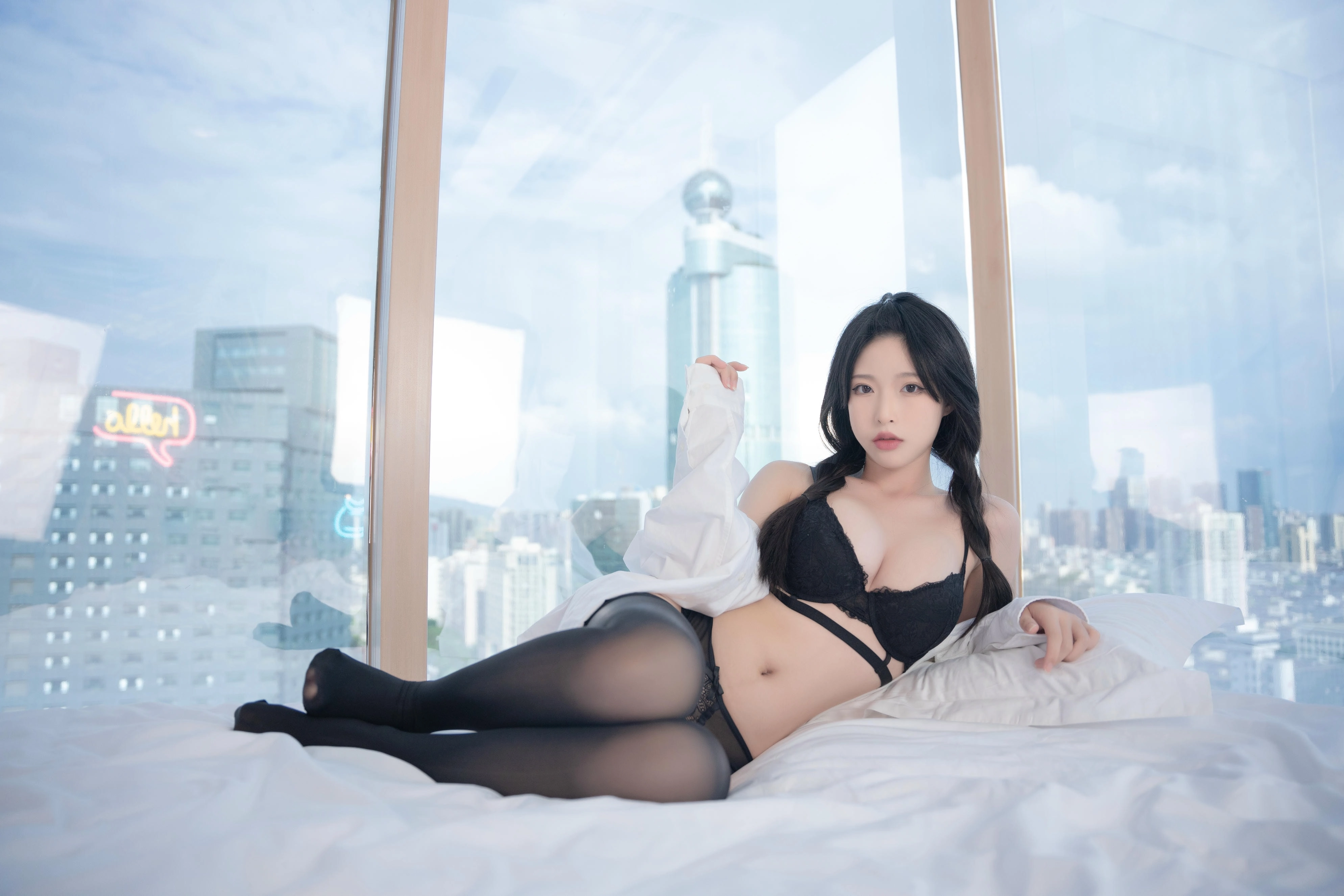 清水由乃 - 衬衣