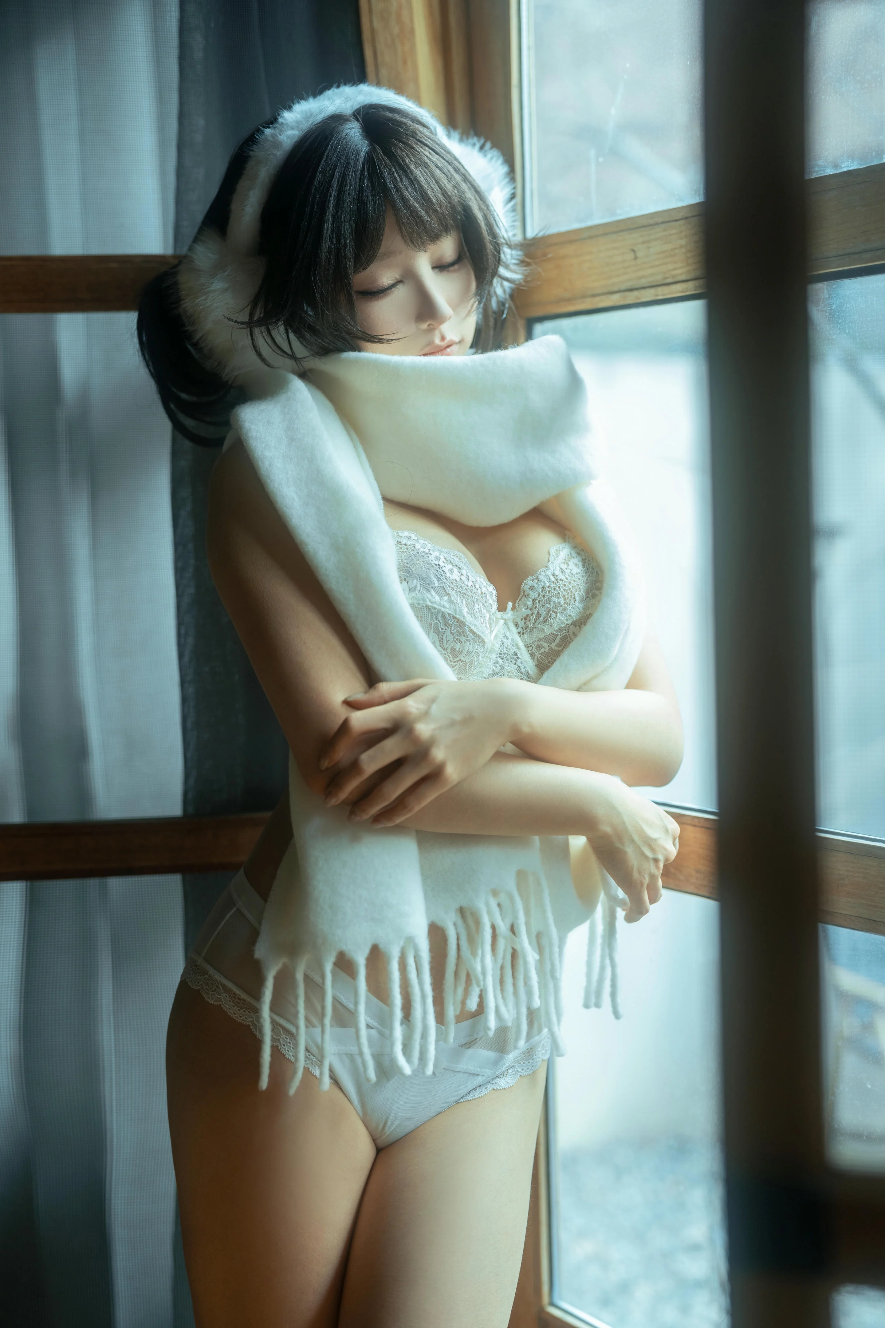 蠢沫沫 - 白毛衣