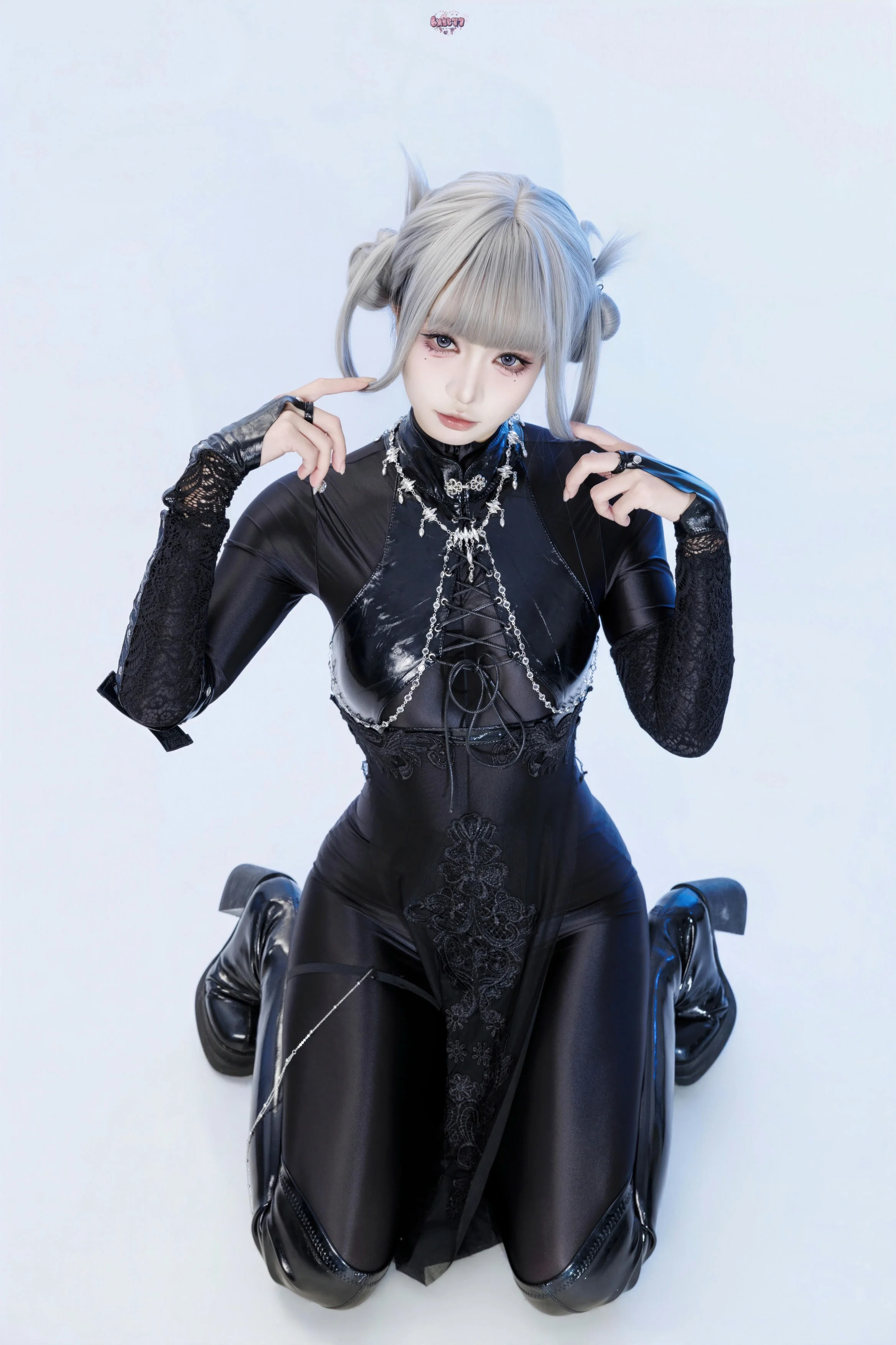 柒柒要乖哦 - 黑靡烟旗袍