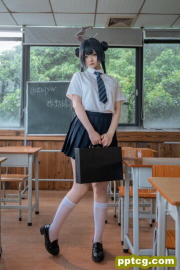 [COS写真][写真套图]炸虾球耶呜 – 妃咲 蔚蓝档案-皮皮兔动漫