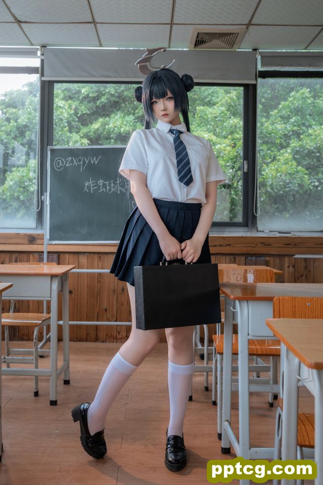[写真套图]炸虾球耶呜 – 妃咲 蔚蓝档案
